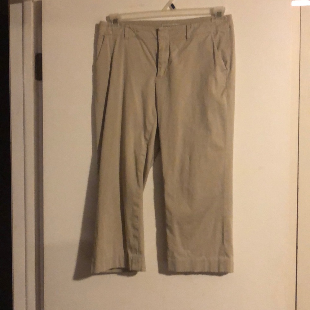 Khaki capris
